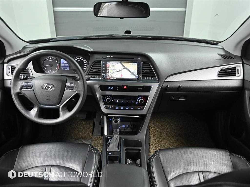 HYUNDAI Sonata - Vista 7