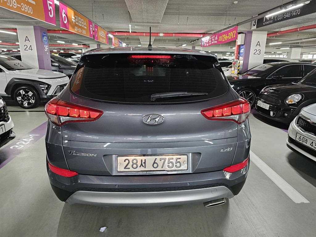 HYUNDAI Tucson - Vista 5
