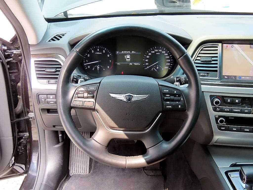 Genesis G80 - Vista 8