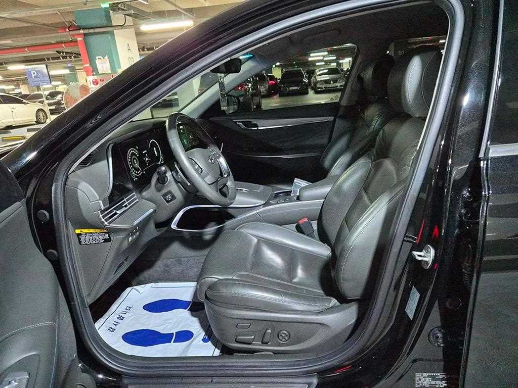 HYUNDAI Grandeur - Vista 6