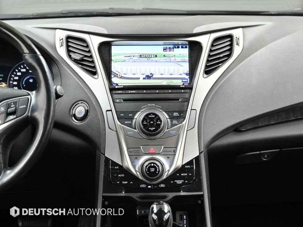 HYUNDAI Grandeur 2012 Negro - Importación desde Corea - HF Imports Iquique - Foto 14