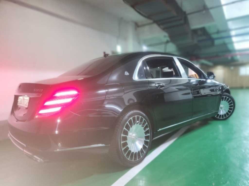 Mercedes Benz S Class - Vista 4