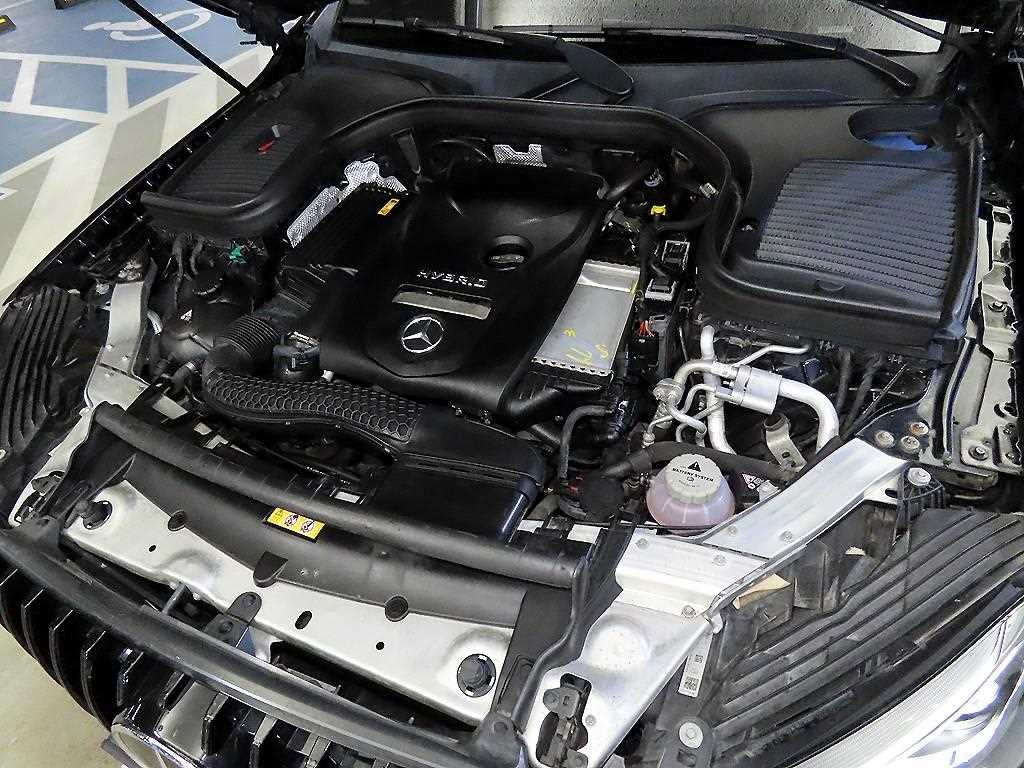 Mercedes Benz GLC Class 2019 Negro - Importación desde Corea - HF Imports Iquique - Foto 19