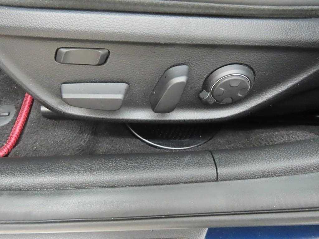 Genesis G70 - Vista 9