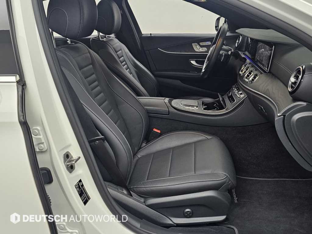 Mercedes Benz E class - Vista 10