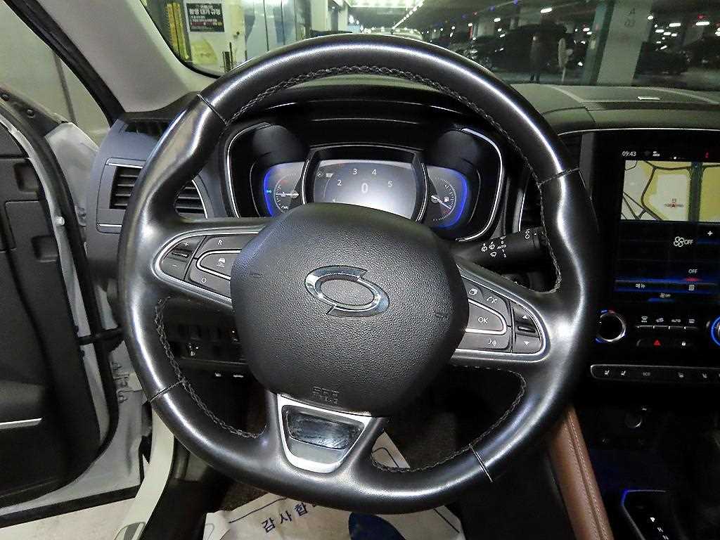 SAMSUNG QM6 - Vista 8