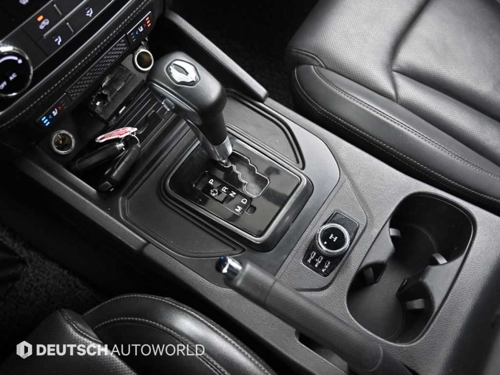 Ssangyong Rexton - Vista 9