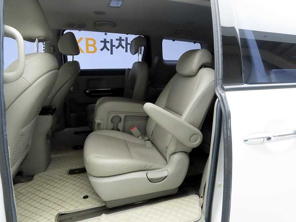 KIA Carnival 2019 Blanco - Importación desde Corea - HF Imports Iquique - Foto 13