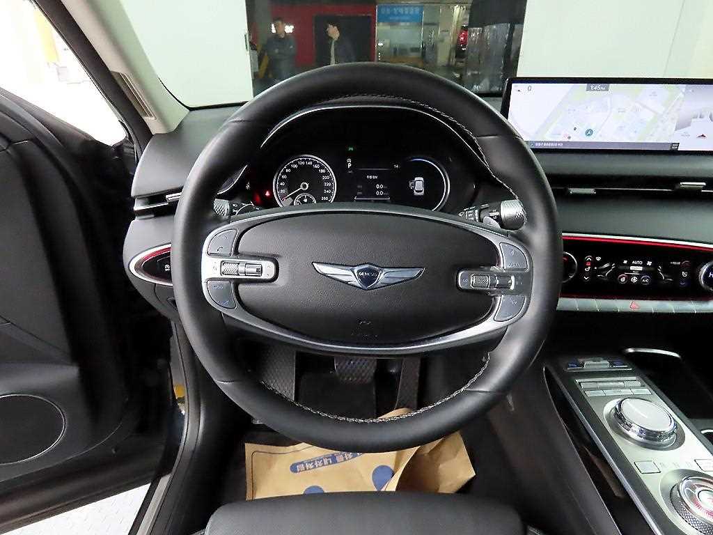 Genesis GV70 - Vista 9