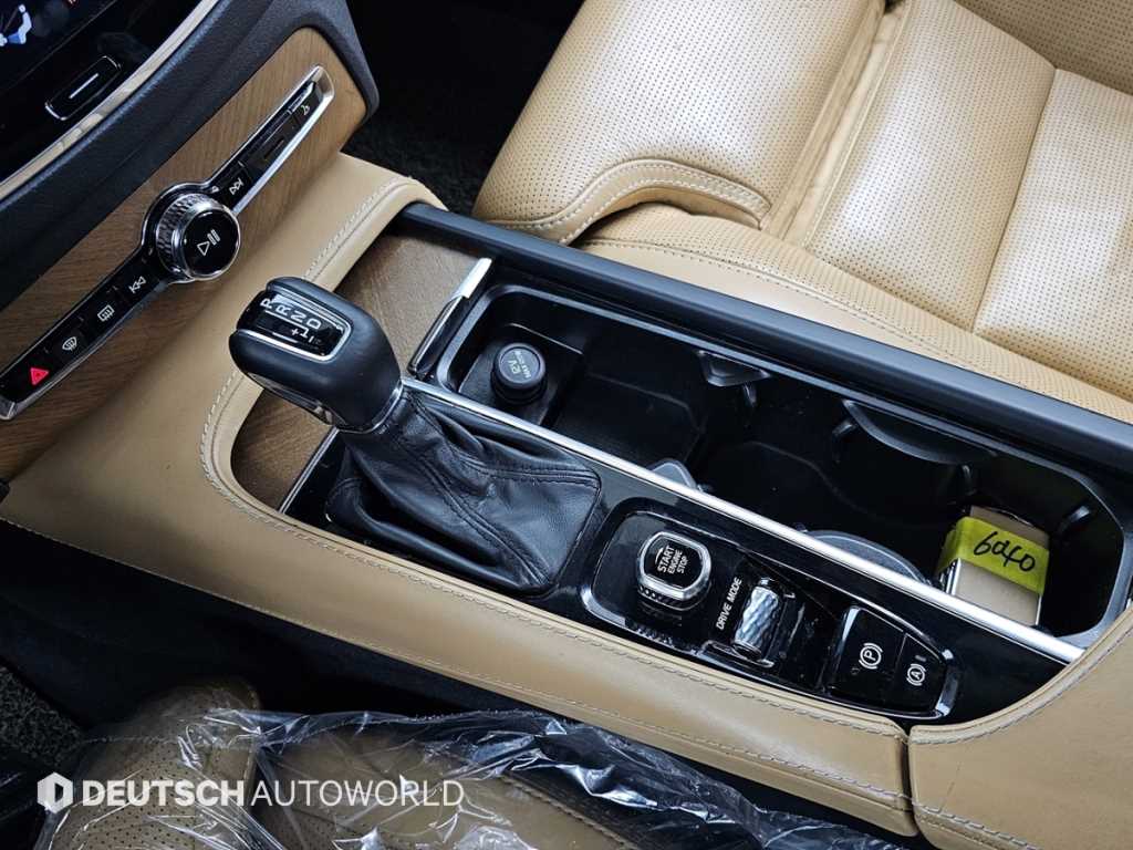 Volvo XC90 - Vista 9