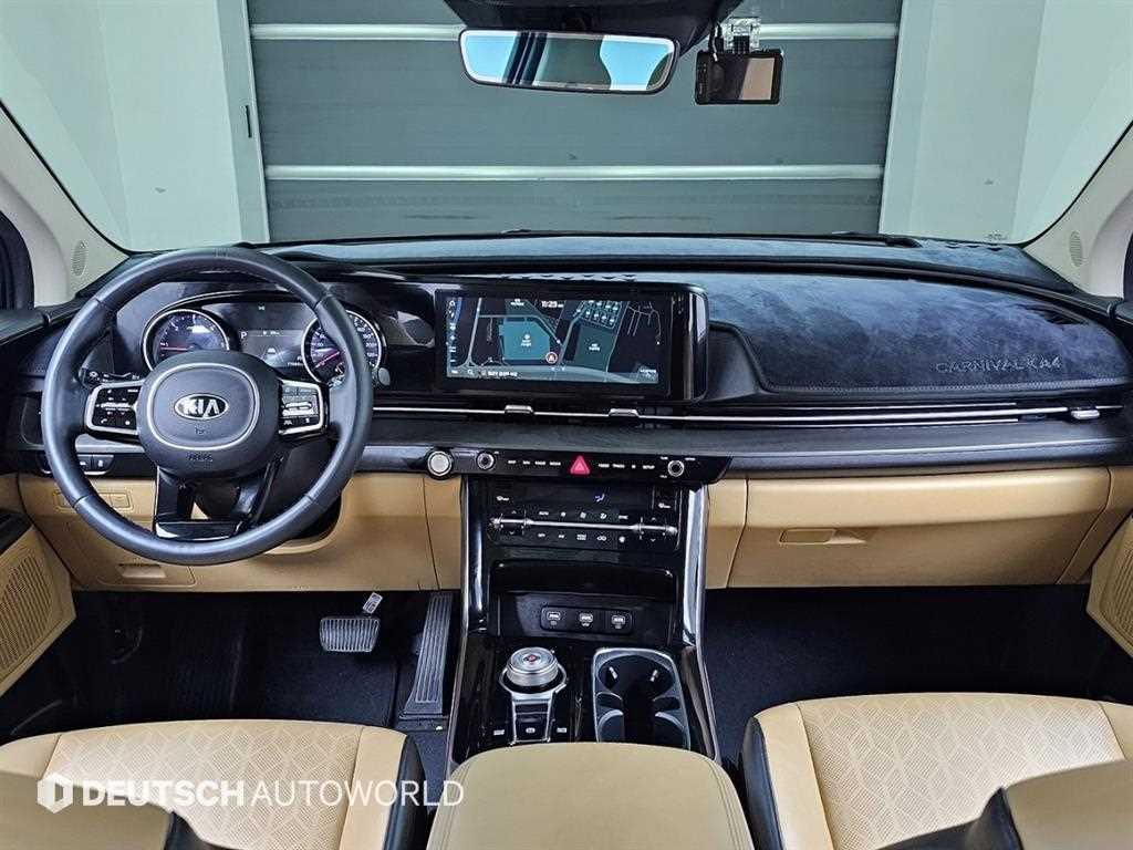 KIA Carnival - Vista 7