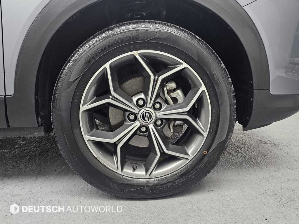 Ssangyong Korando - Vista 5