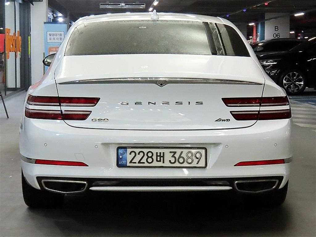 Genesis G80 - Vista 5