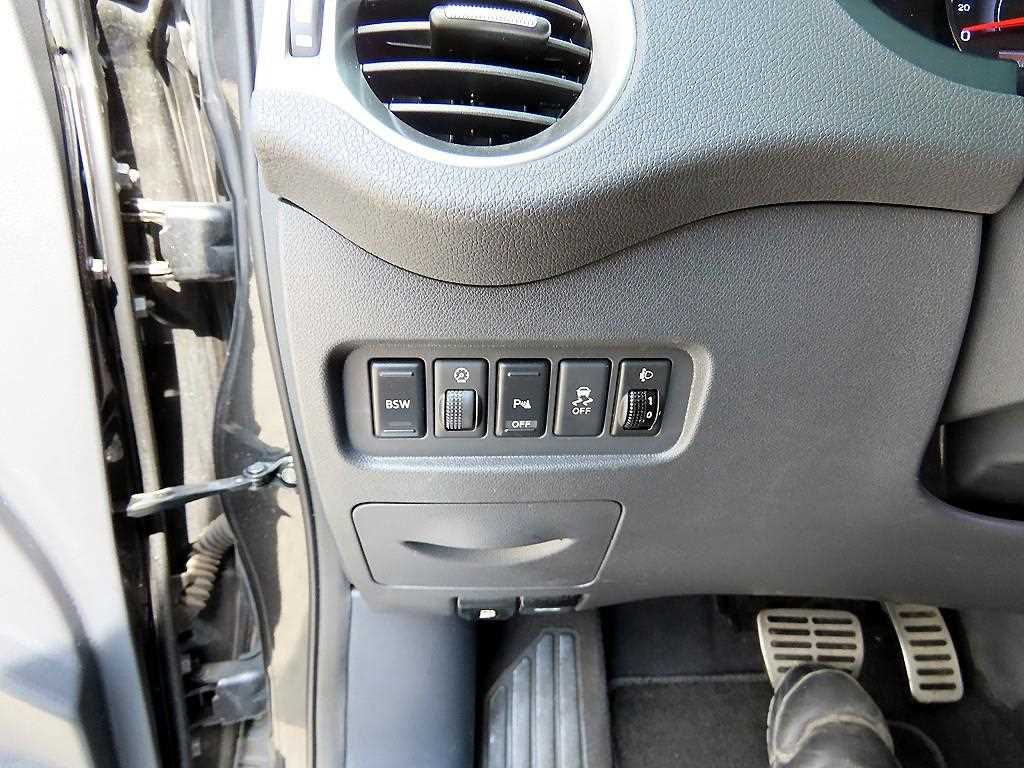 SAMSUNG QM5 - Vista 12