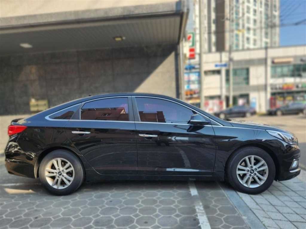 HYUNDAI Sonata - Vista 5