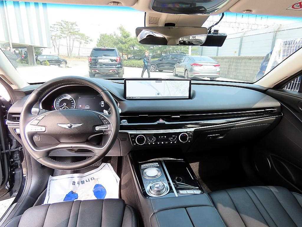 Genesis G80 - Vista 7