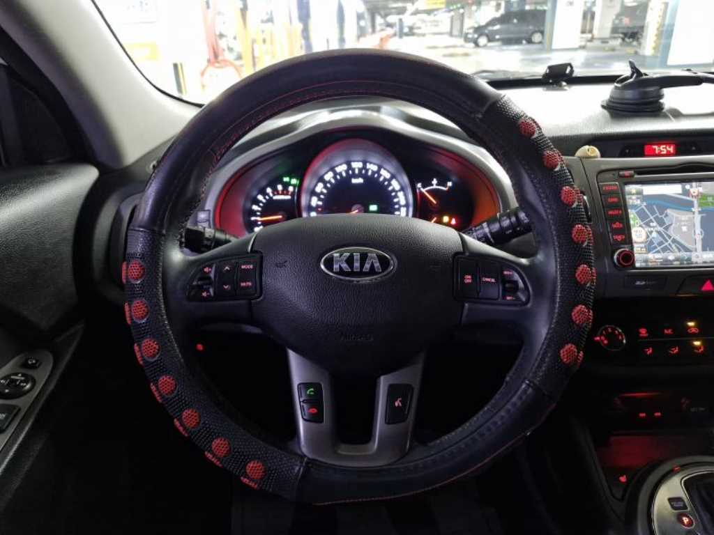 KIA Sportage - Vista 8