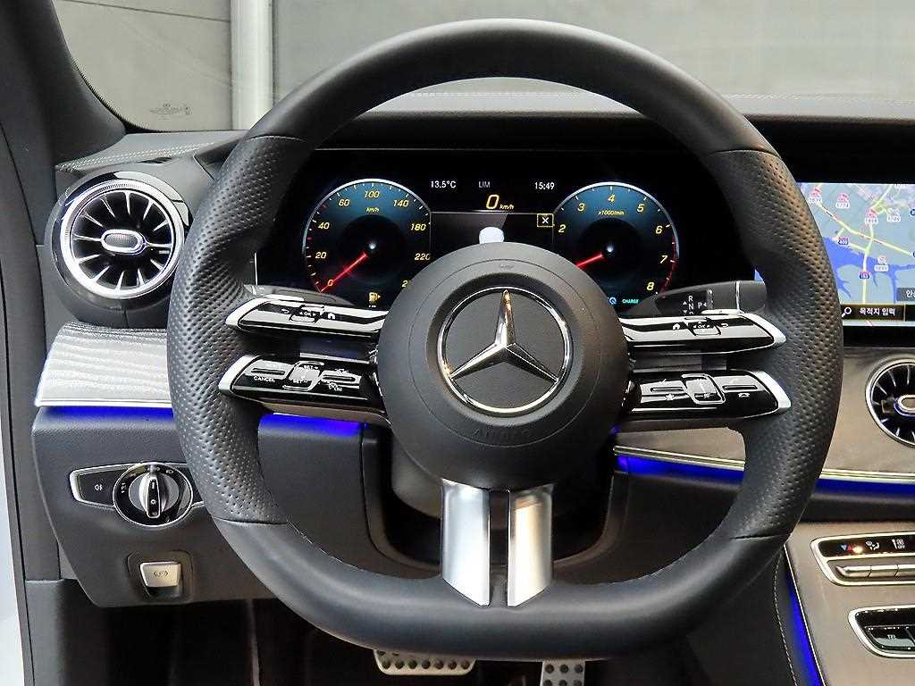 Mercedes Benz CLS Class - Vista 9