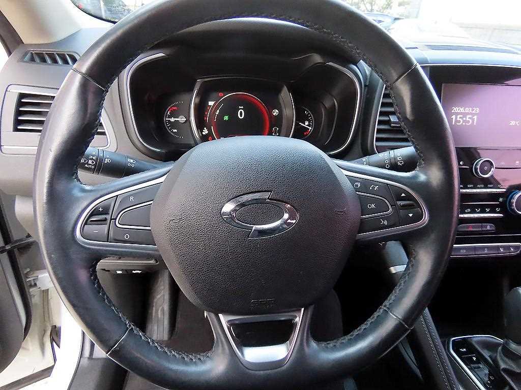 SAMSUNG QM6 - Vista 8