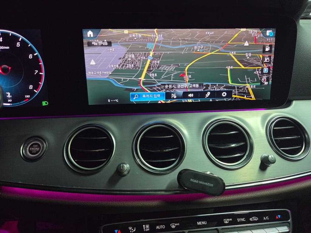 Mercedes Benz E class - Vista 11