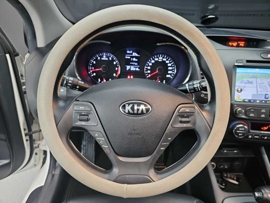 KIA K3 - Vista 7