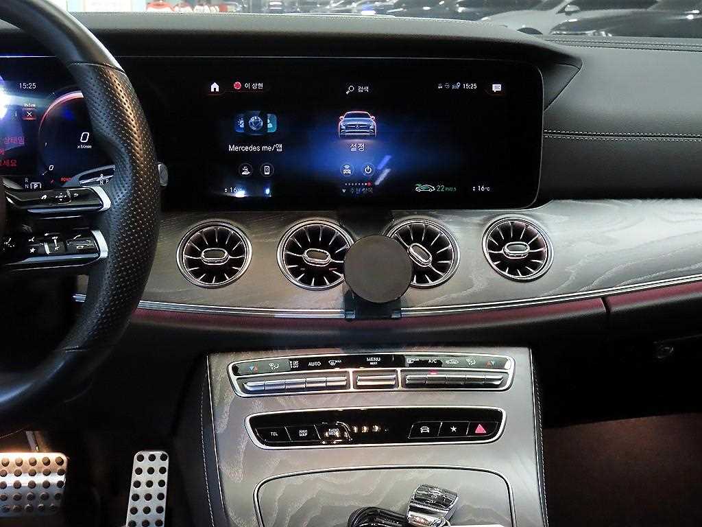 Mercedes Benz CLS Class - Vista 11