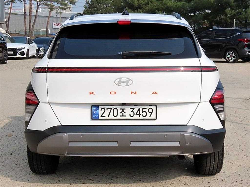 HYUNDAI Kona - Vista 4
