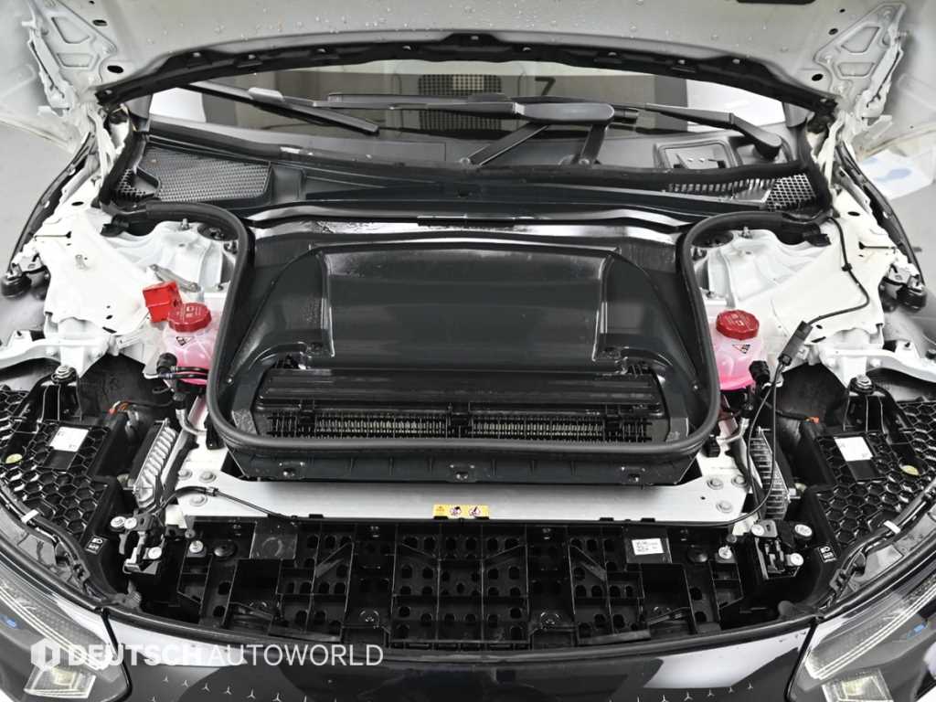 Mercedes Benz EQE - Vista 6