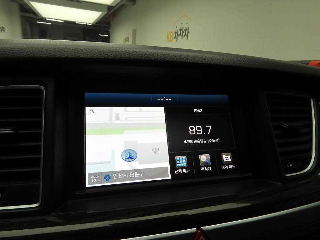 Genesis G80 - Vista 9