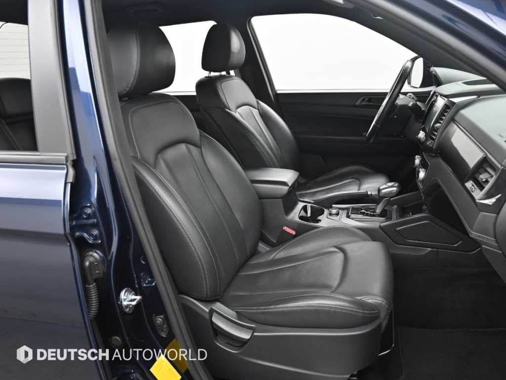 Ssangyong Rexton - Vista 10