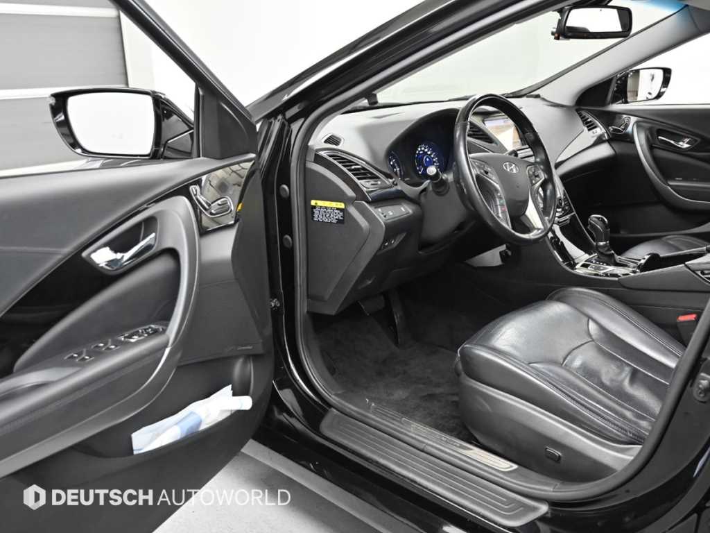 HYUNDAI Grandeur - Vista 11