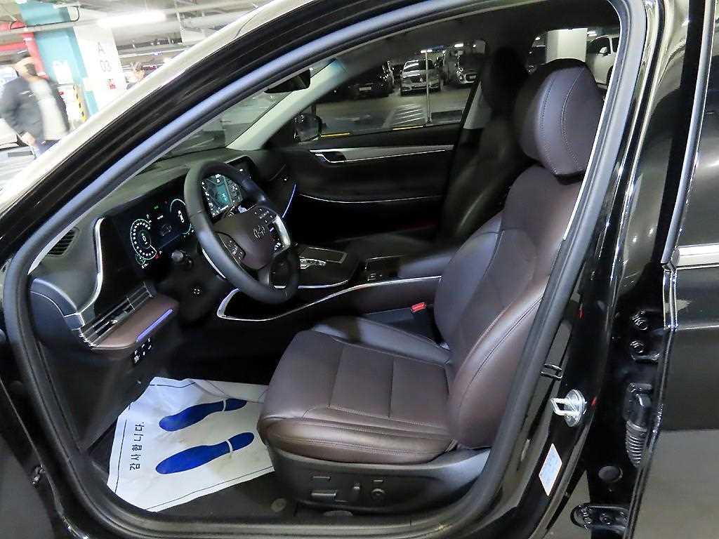 HYUNDAI Grandeur - Vista 6