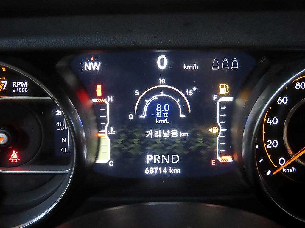 Jeep Wrangler - Vista 9