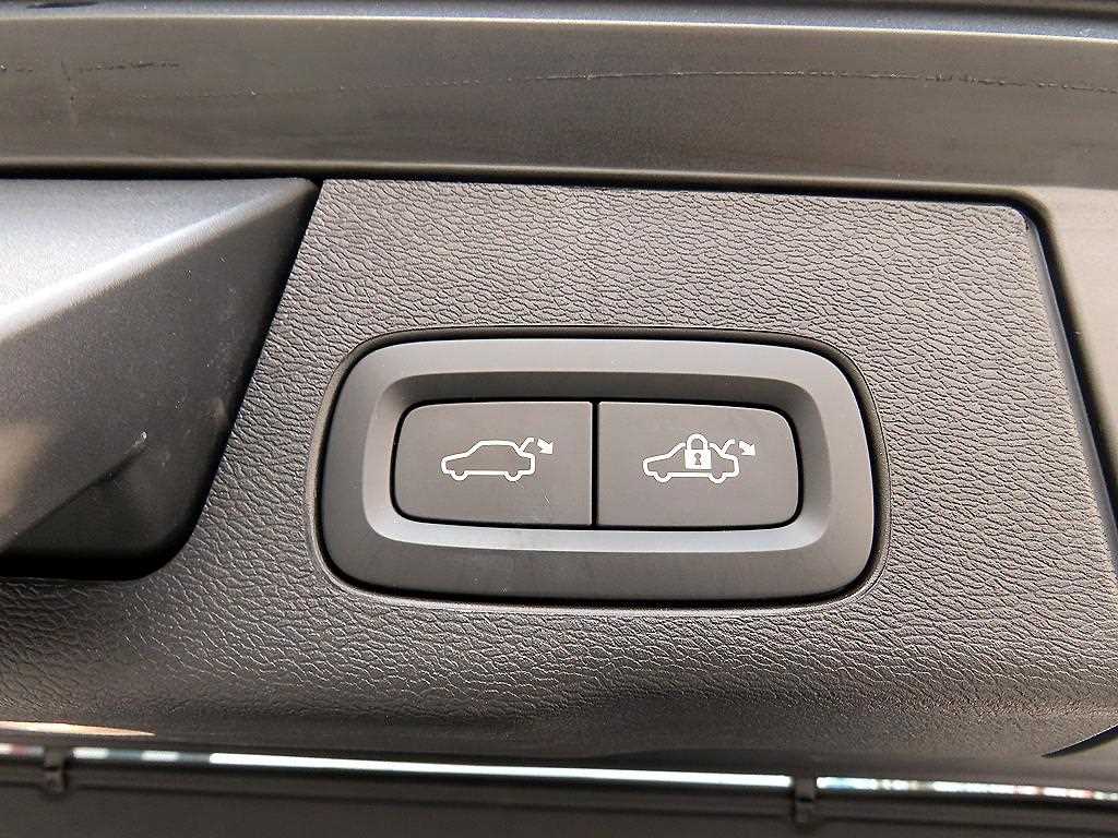 Volvo XC60 2022 Blanco - Importación desde Corea - HF Imports Iquique - Foto 17