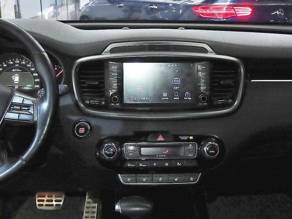 KIA Sorento - Vista 11