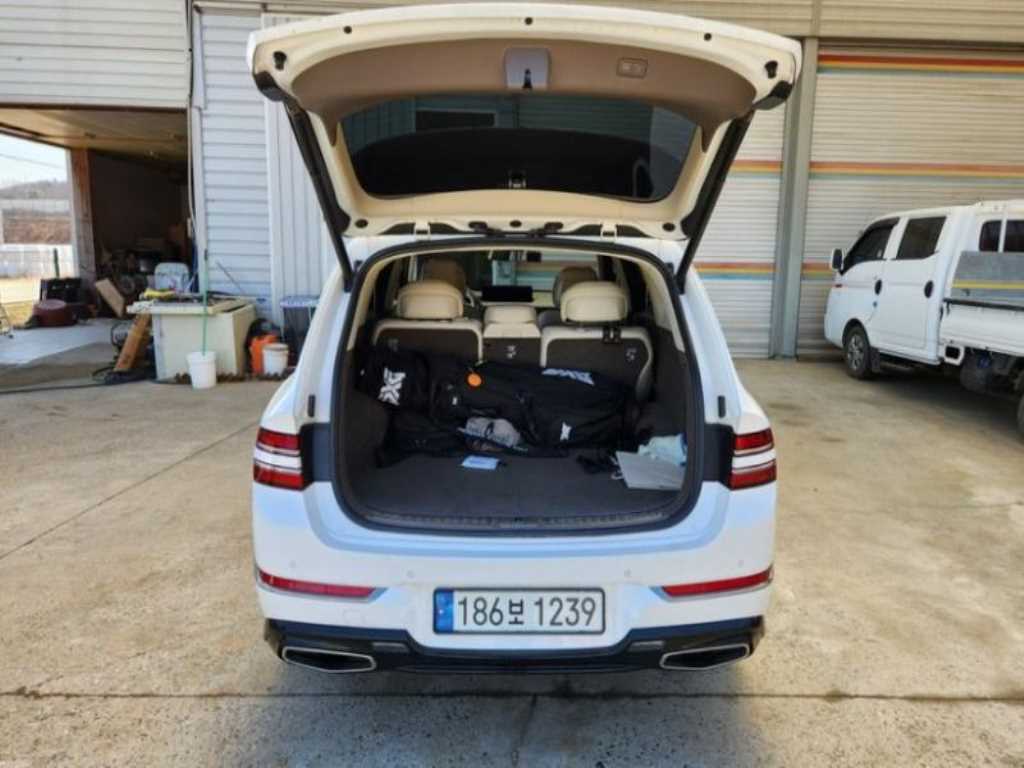 Genesis GV80 - Vista 5