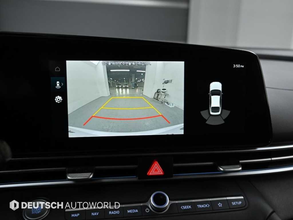 HYUNDAI Avante - Vista 9