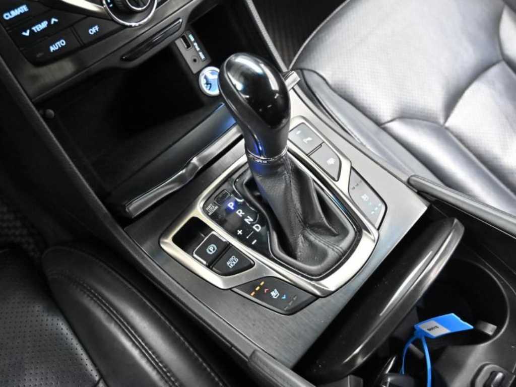 HYUNDAI Grandeur - Vista 9