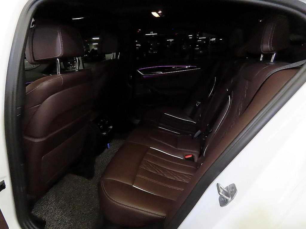 BMW 5 Series - Vista 7