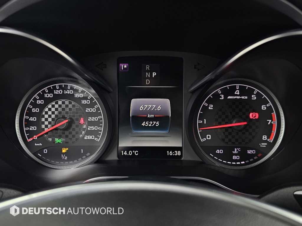 Mercedes Benz GLC Class - Vista 8