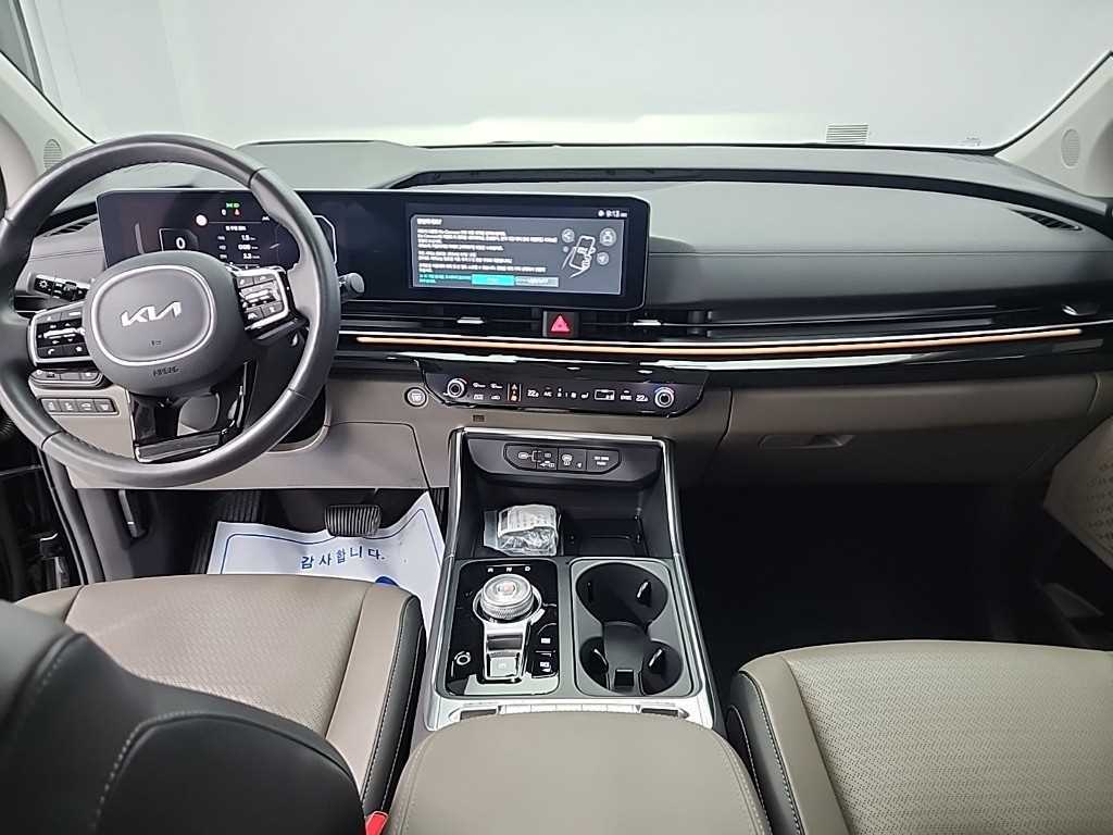 KIA Carnival - Vista 7