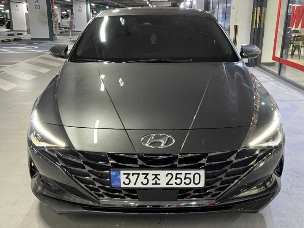 HYUNDAI Avante - Vista 4