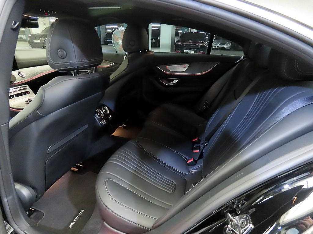 Mercedes Benz CLS Class - Vista 7