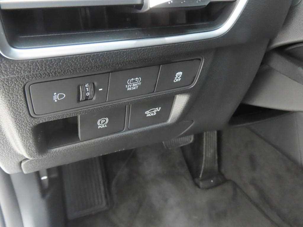 HYUNDAI Sonata - Vista 11