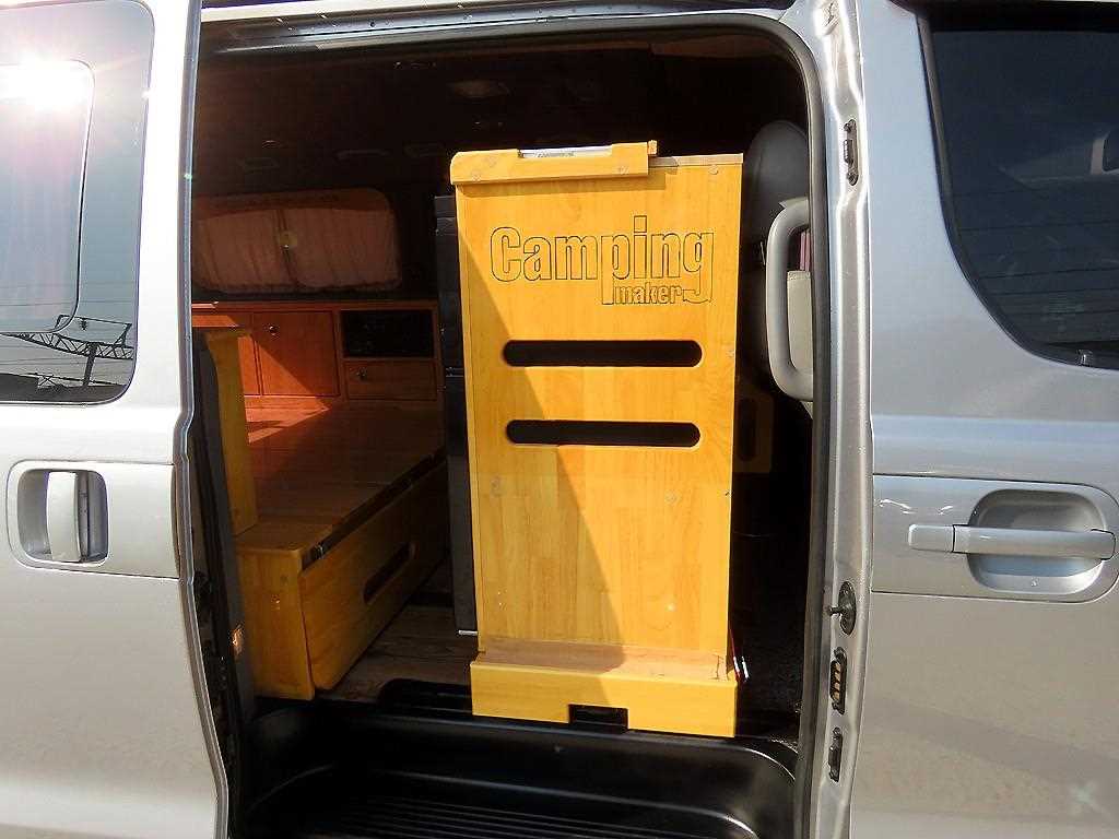 HYUNDAI Starex - Vista 6