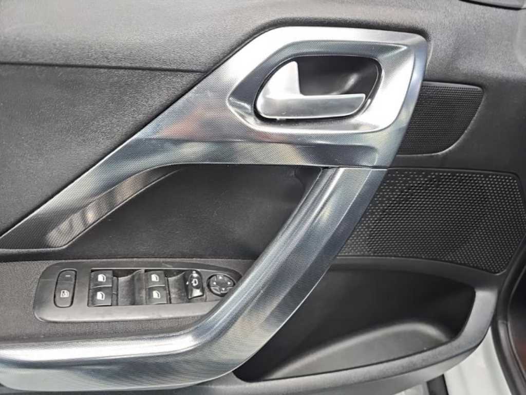 Peugeot 2008 2016 Blanco - Importación desde Corea - HF Imports Iquique - Foto 15