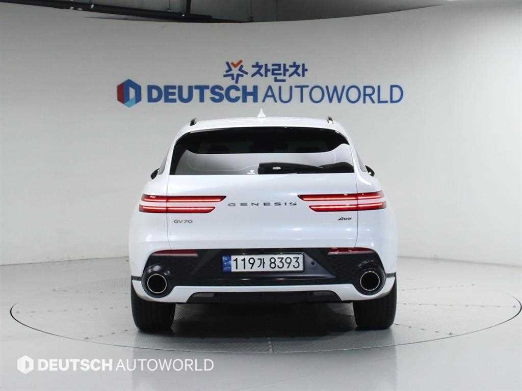 Genesis GV70 - Vista 4