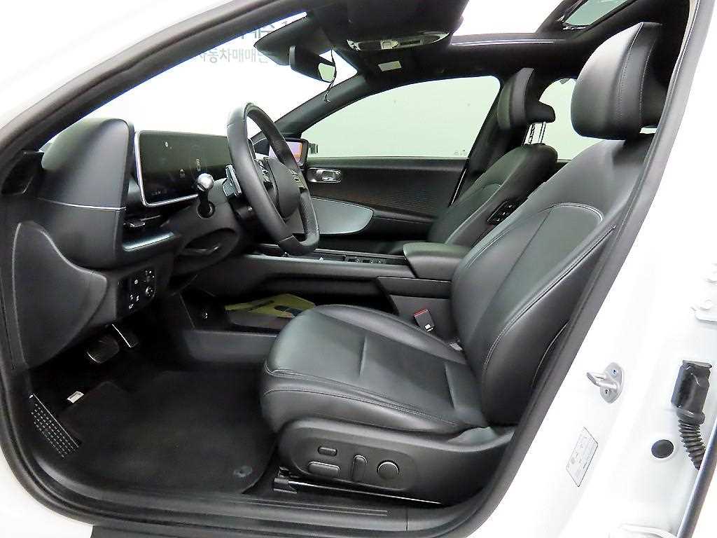 HYUNDAI Ioniq 6 - Vista 5