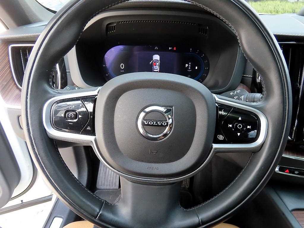 Volvo XC60 - Vista 8
