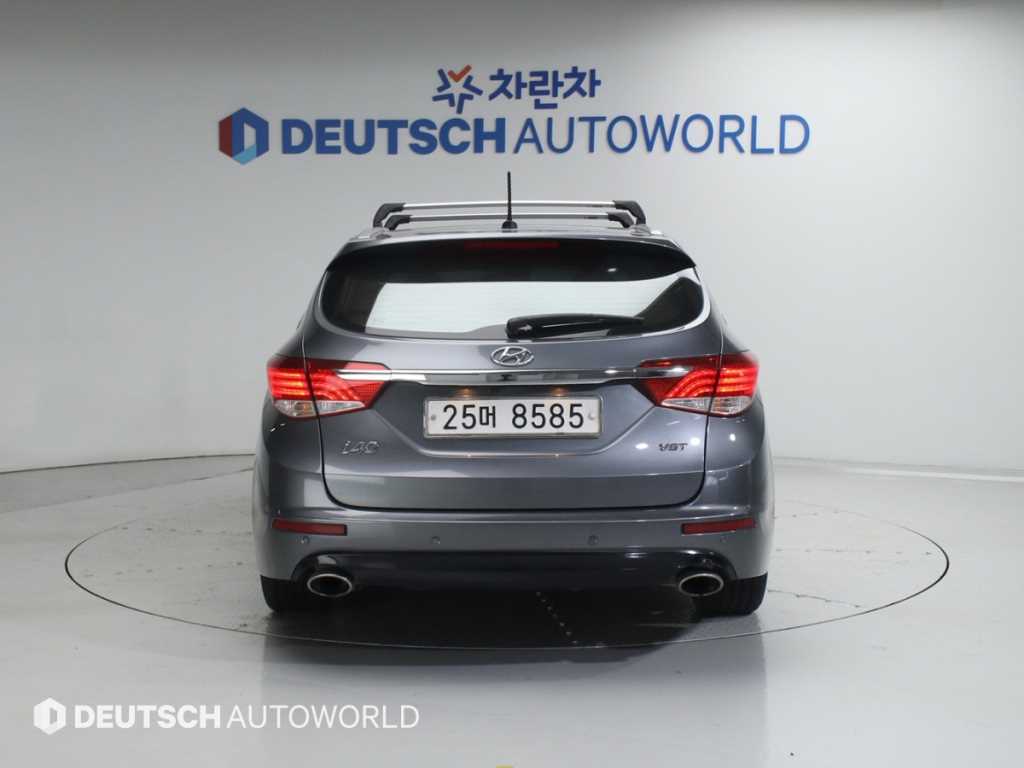 HYUNDAI i40 - Vista 4